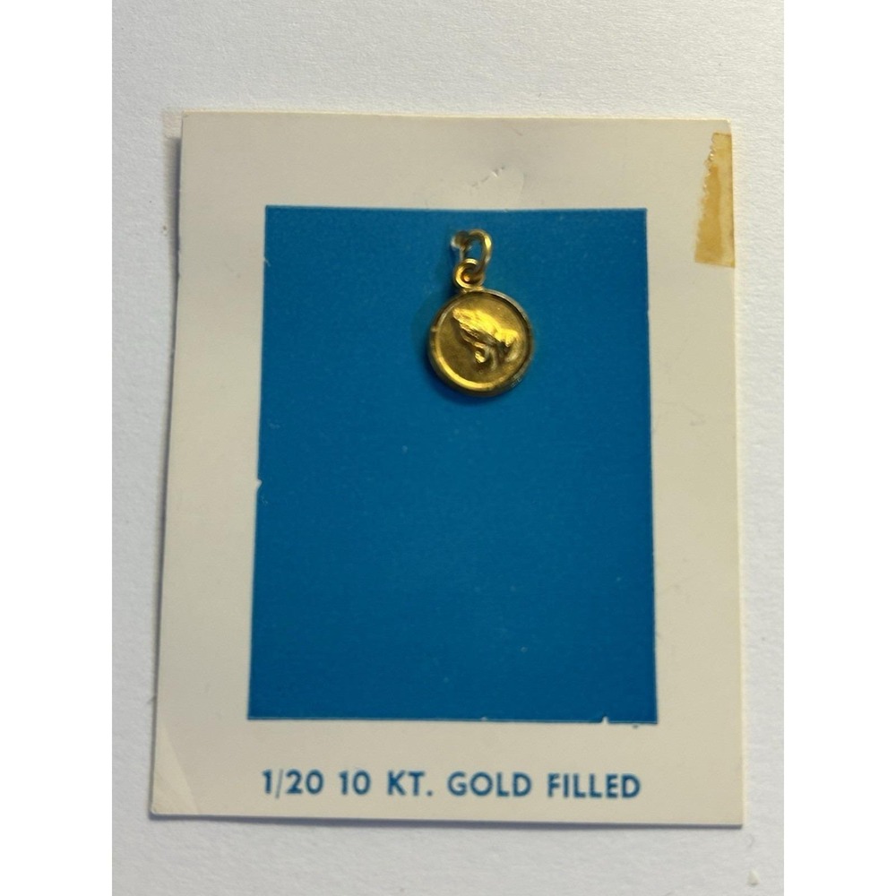 Vintage 1/20 10k Gold Filled Praying hands charm New on Card Stock
